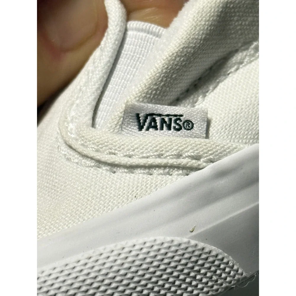 Vans Toddler Classic Slip-On True White Canvas Sneakers Size 4.0 Toddler Casual